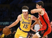 Scout连续五场比赛得分超过重返赛场，湖人不断突破！